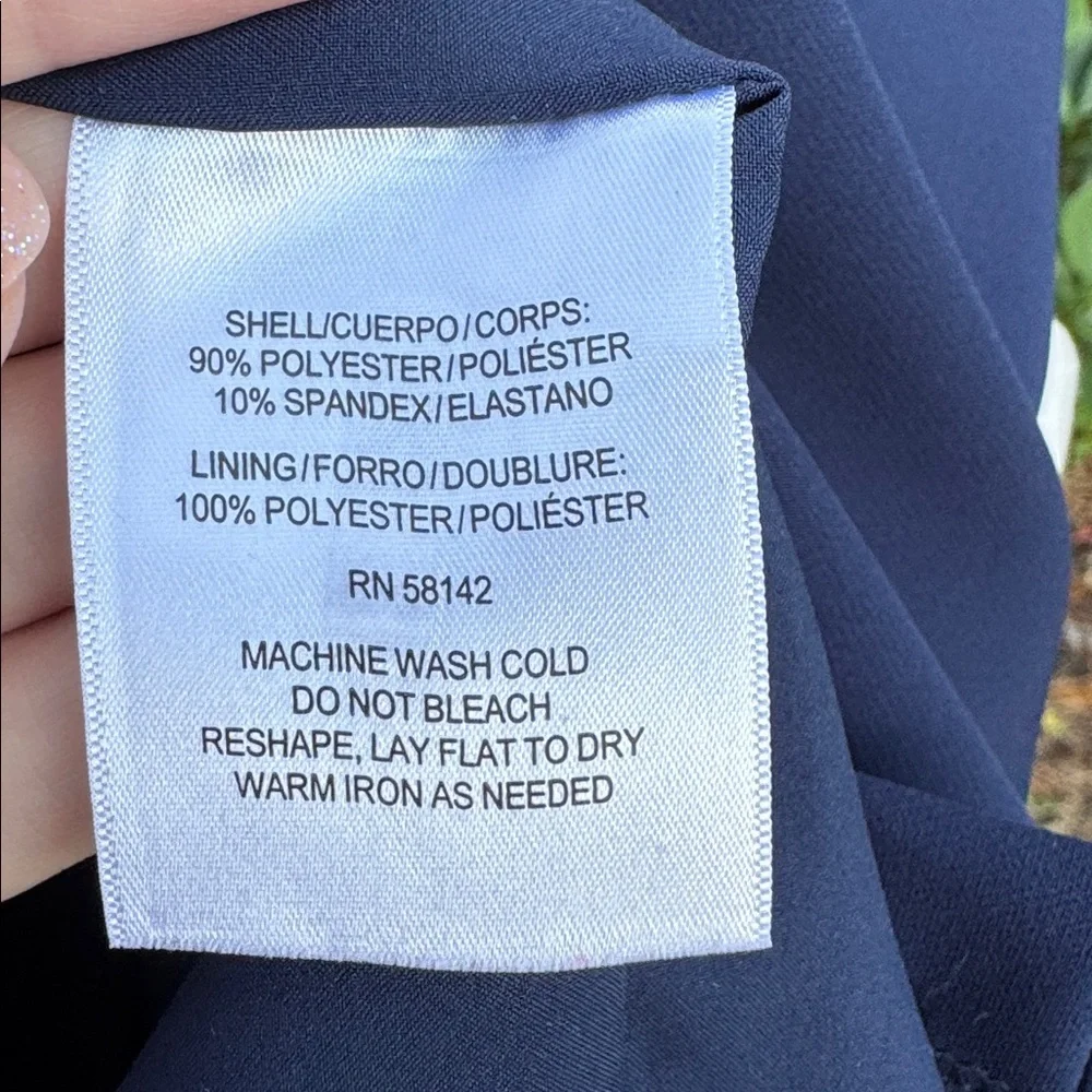 Maggie London cascading sleeves sheath dress, size 6 - Picture 8 of 9